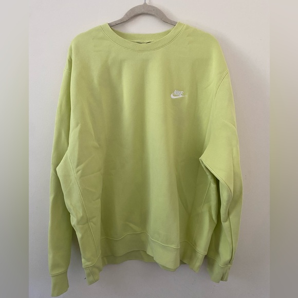 Nike Other - Nike crewneck sweatshirt